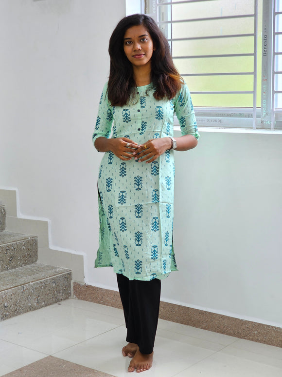 Trending Women Kurtis 013