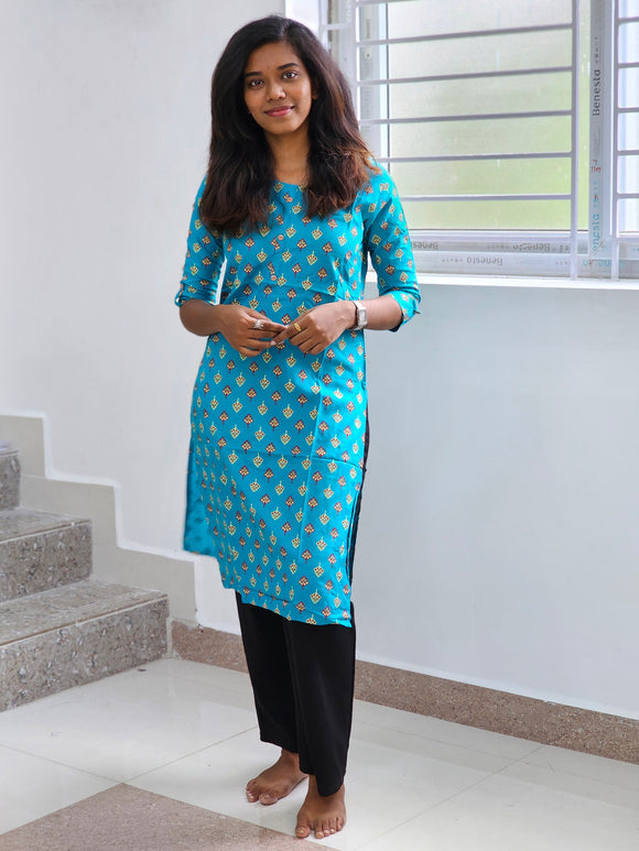 Trending Women Kurtis 019