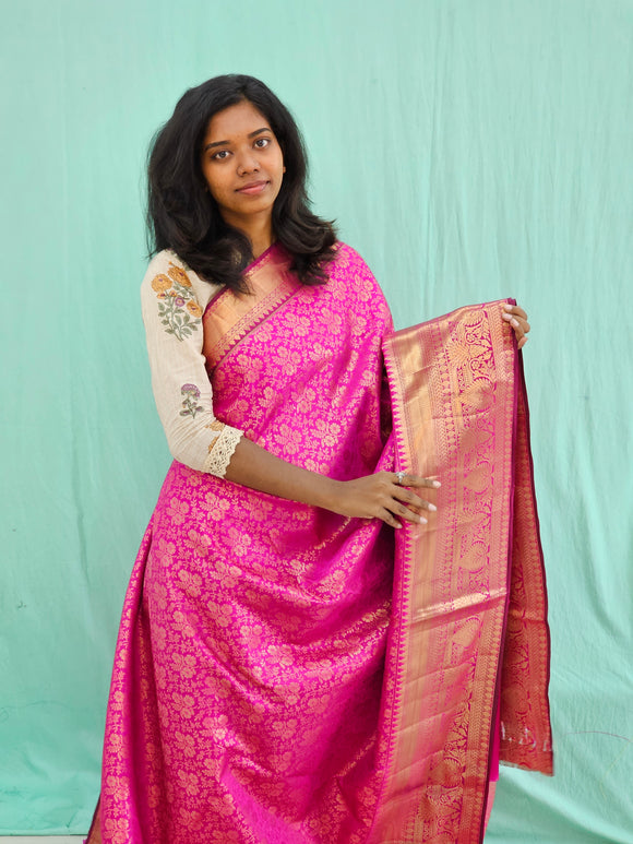Kanchipuram Blended Grand Tissue Silk Saree 016