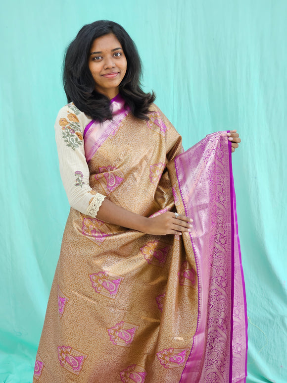 Kanchipuram Blended Grand Tissue Silk Saree 022