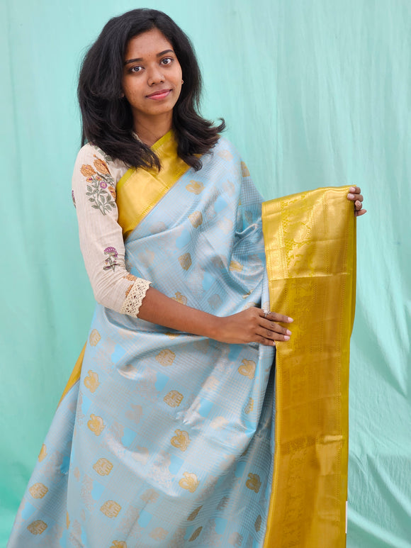 Kanchipuram Blended Grand Tissue Silk Saree 029