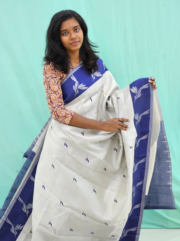 Kanchipuram Blended Gifted Silk Saree 008