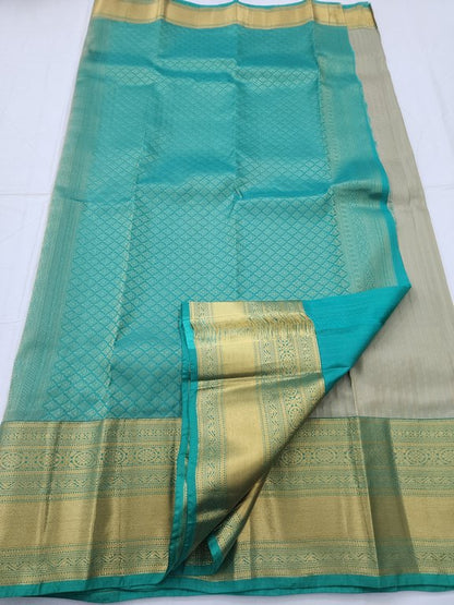 Beige And Gold Kanchipuram Pure Silk Saree With Temple Border – Kanchipuram Lakshaya Silks