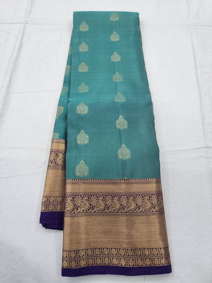 Dark green And Light blue Kanchipuram Pure Silk Saree With Paisley Motif – Kanchipuram Lakshaya Silks