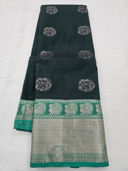 Green And Black Kanchipuram Pure Silk Saree With Floral Motif – Kanchipuram Lakshaya Silks