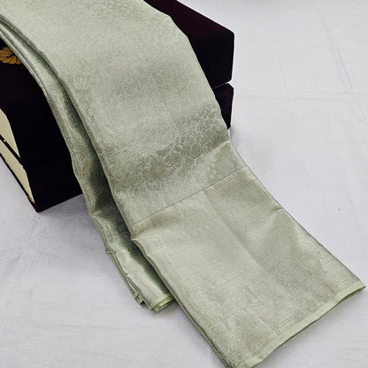 Kanchipuram Traditional Pure Handloom Silk Saree 017 – Kanchipuram Lakshaya Silks