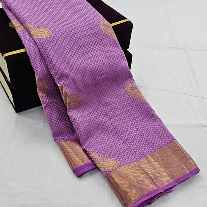 Purple And Gold Kanchipuram Pure Silk Saree With Paisley Motif – Kanchipuram Lakshaya Silks