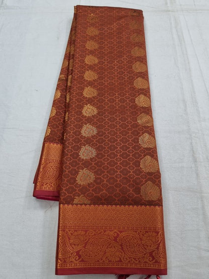 Silver And Red Kanchipuram Pure Silk Saree With Temple Border – Kanchipuram Lakshaya Silks