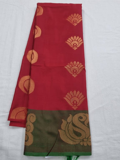 Red And Green Kanchipuram Pure Silk Saree With Floral Pattern – Kanchipuram Lakshaya Silks
