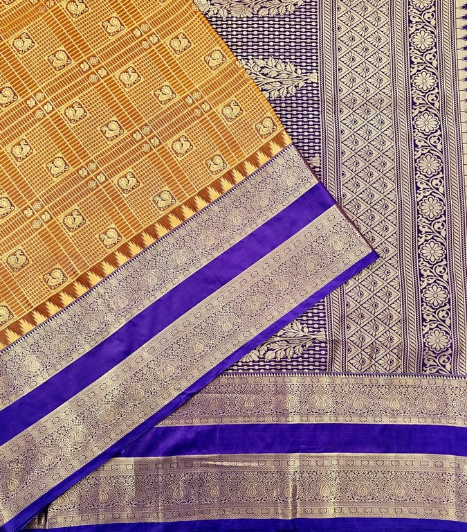 Trendy Kanchipuram Blended Vintage Bridal Silk Sarees 007