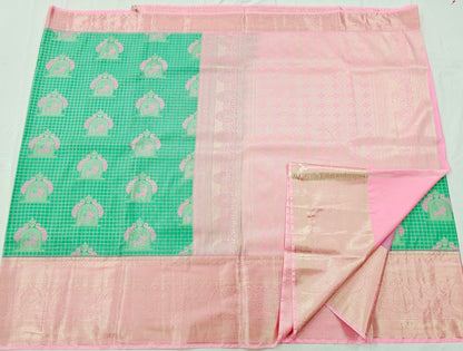 Trendy Kanchipuram Blended Vintage Bridal Silk Sarees 010