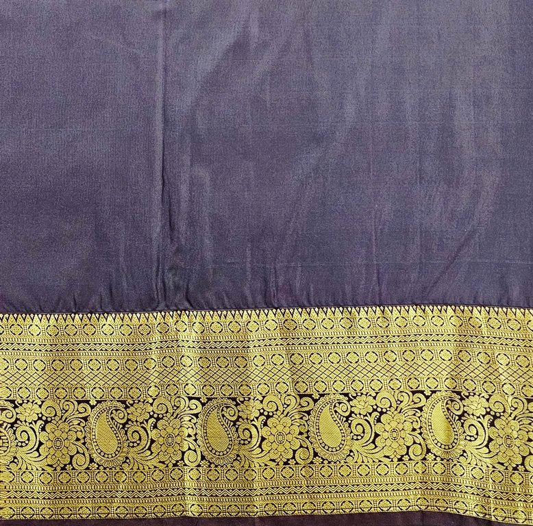 Trendy Kanchipuram Blended Vintage Bridal Silk Sarees 011