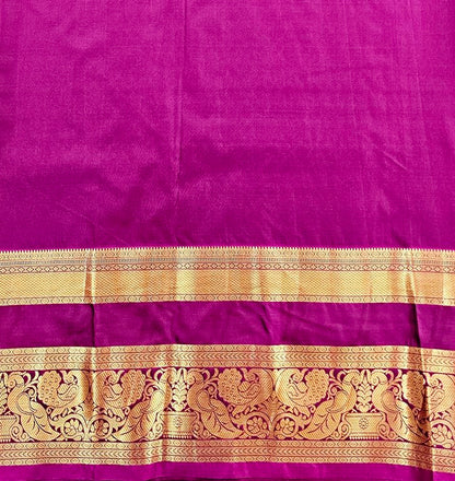 Trendy Kanchipuram Blended Vintage Bridal Silk Sarees 025