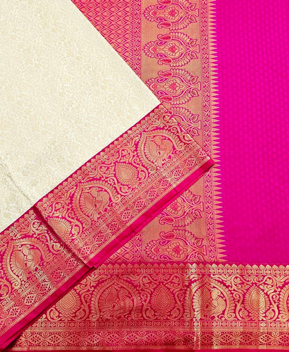 Trendy Kanchipuram Blended Vintage Bridal Silk Sarees 028