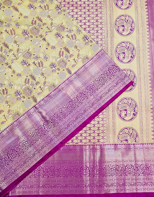Trendy Kanchipuram Blended Vintage Tissue Bridal Silk Sarees 040