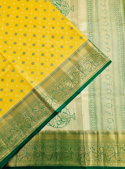 Trendy Kanchipuram Blended Vintage Tissue Bridal Silk Sarees 045