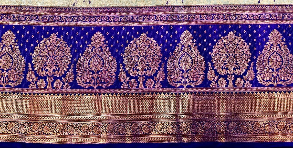 Trendy Kanchipuram Blended Vintage Tissue Bridal Silk Sarees 052