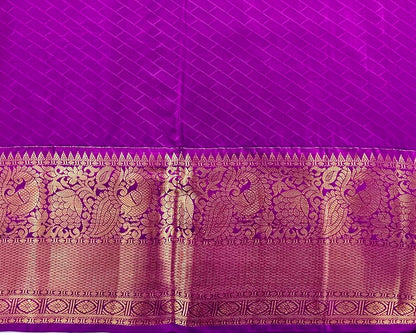 Trendy Kanchipuram Blended Vintage Bridal Silk Sarees 064