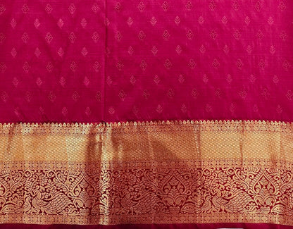 Trendy Kanchipuram Blended Vintage Bridal Silk Sarees 065
