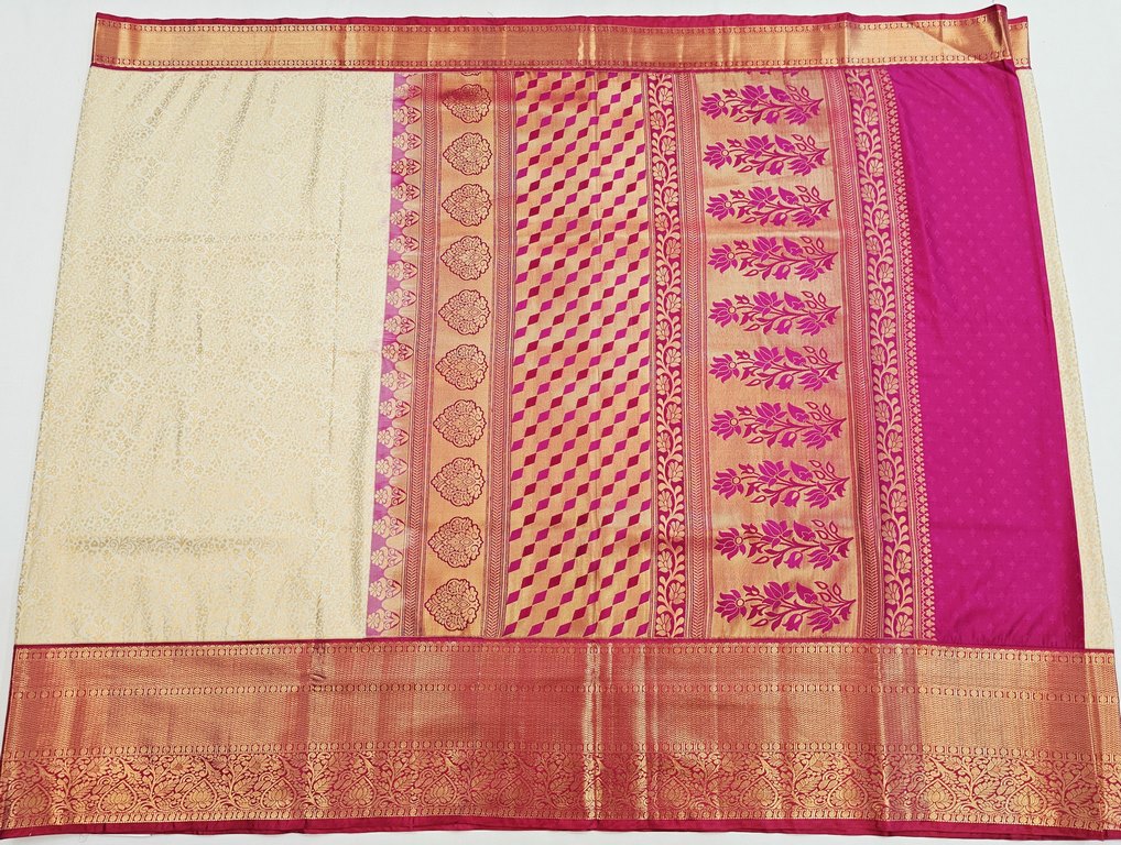 Trendy Kanchipuram Blended Vintage Bridal Silk Sarees 066
