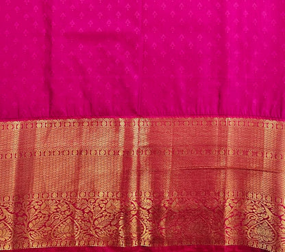 Trendy Kanchipuram Blended Vintage Bridal Silk Sarees 066