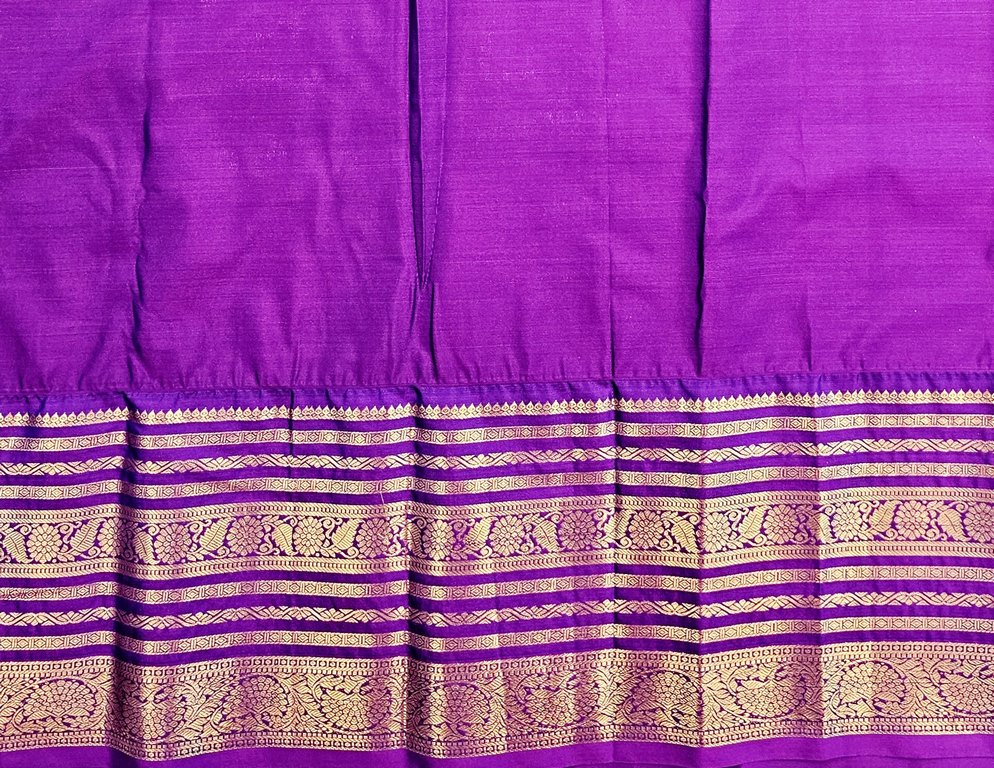 Trendy Kanchipuram Blended Vintage Bridal Silk Sarees 068