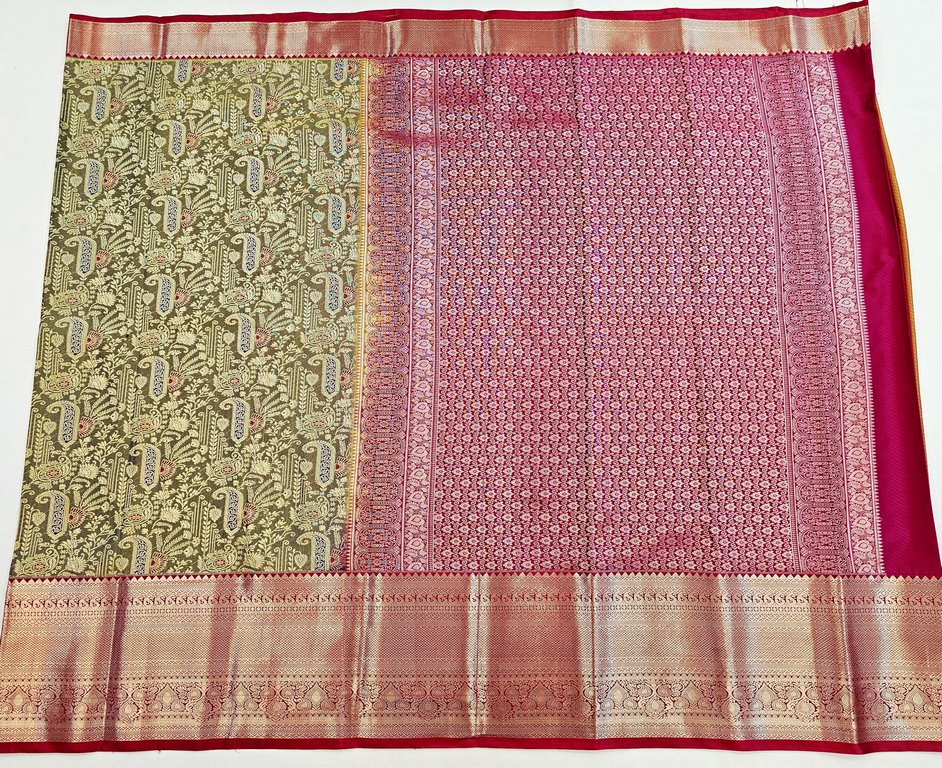 Trendy Kanchipuram Blended Vintage Bridal Silk Sarees 069