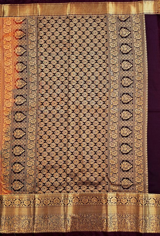 Trendy Kanchipuram Blended Vintage Bridal Silk Sarees 070