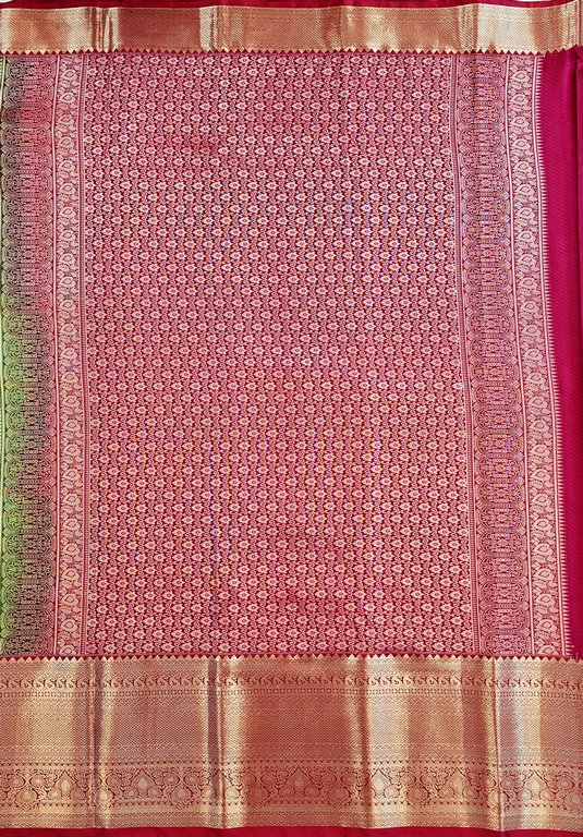 Trendy Kanchipuram Blended Vintage Bridal Silk Sarees 071