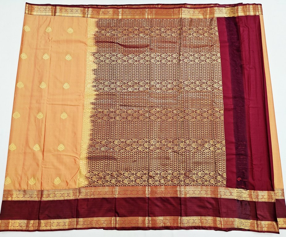 Trendy Kanchipuram Blended Vintage Bridal Silk Sarees 074