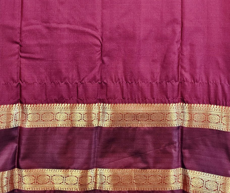 Trendy Kanchipuram Blended Vintage Bridal Silk Sarees 074