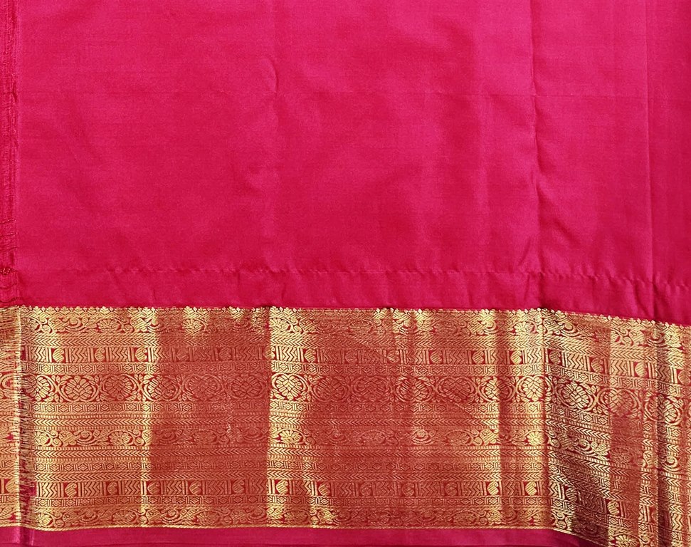 Trendy Kanchipuram Blended Vintage Bridal Silk Sarees 075