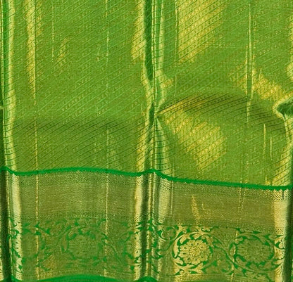 Cream with Leaf Green Kanchipuram Handloom Tissue Silksarees 004