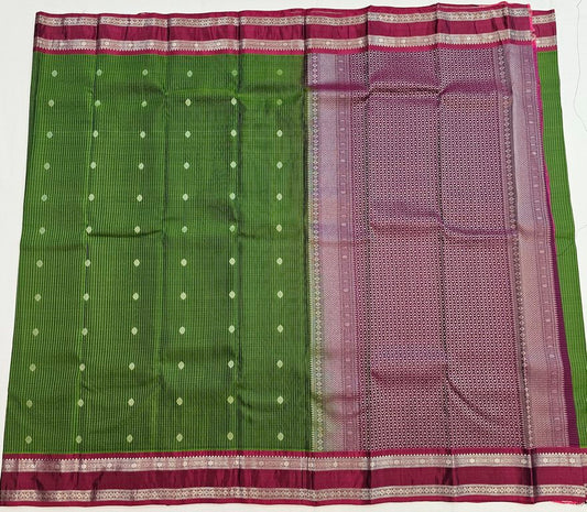Exclusive Pure Kanchipuram Oosi-Checked Korvai Silksarees 007