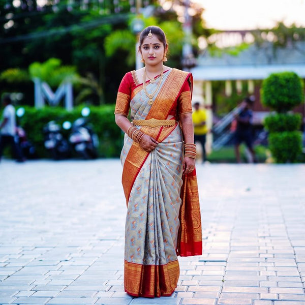 Trendy Kanchipuram Blended Vintage Bridal Silk Sarees 015