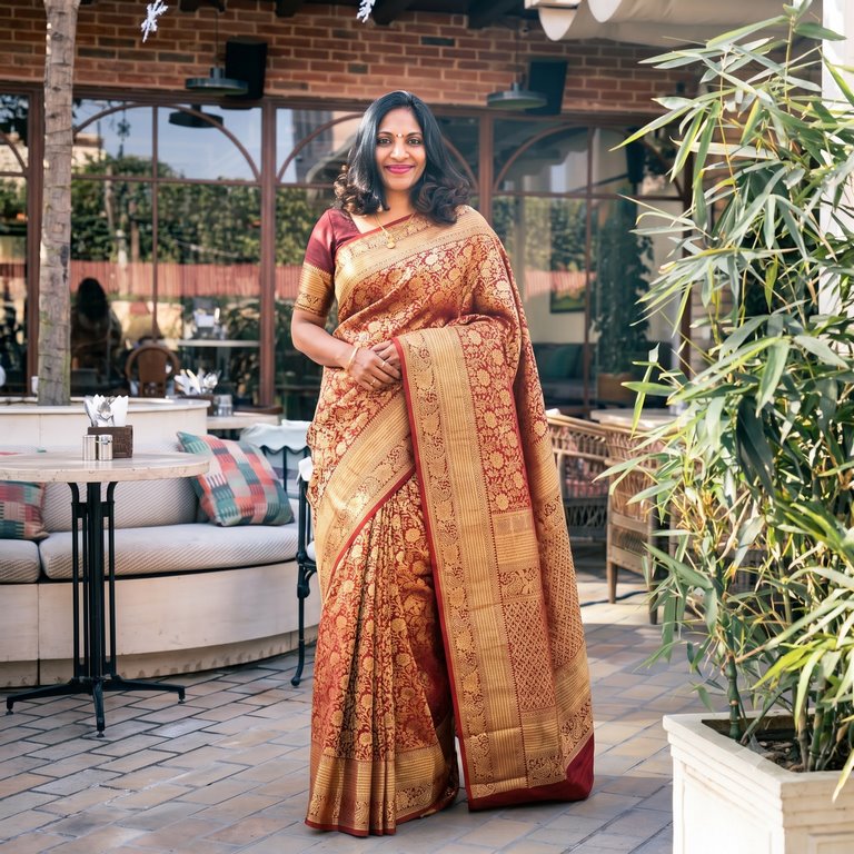 Trendy Kanchipuram Blended Vintage Bridal Silk Sarees 024