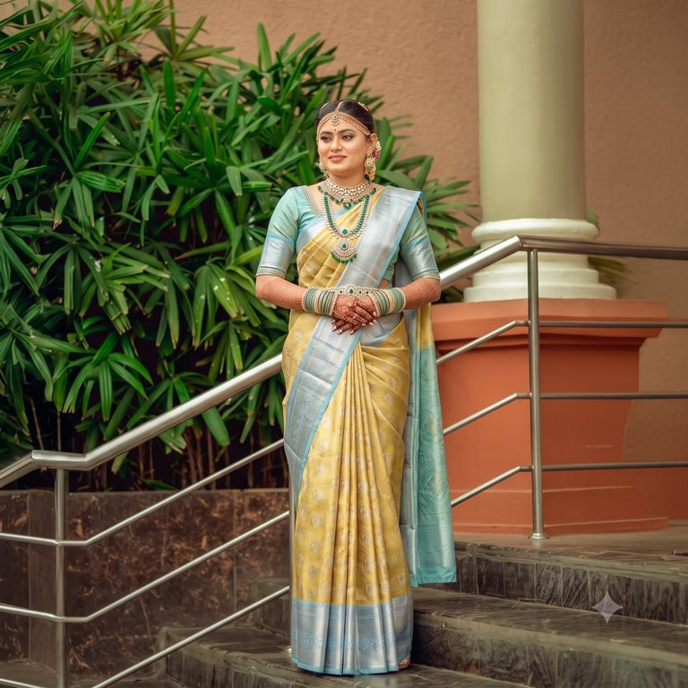 Kanchipuram Blended Korvai Tissue Silk Sarees 001